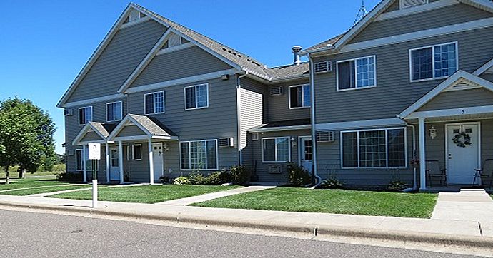 Northcrest Townhomes, Mora